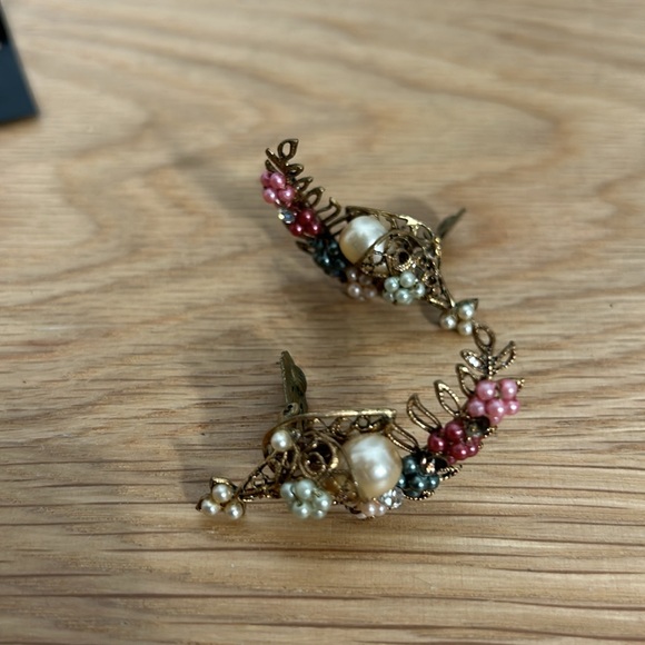 Vintage beaded earring leaf shape - Picture 7 of 11